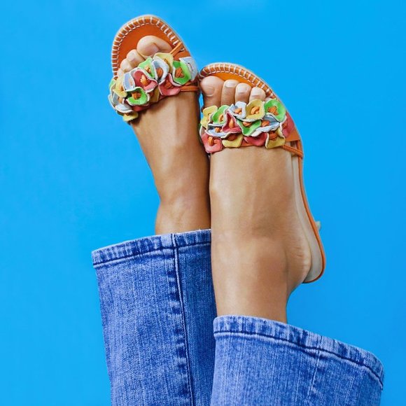 70's Orange Multicolor Leather Kitten Heel Slip on Sandals With Flower Applique! - Picture 3 of 10